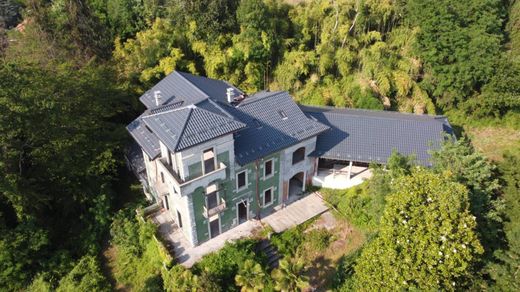 Villa a Malnate, Varese