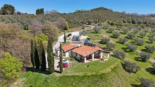 Farm in Cinigiano, Provincia di Grosseto