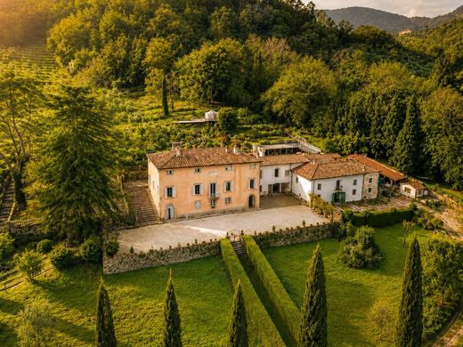 Вилла, Лукка, Provincia di Lucca