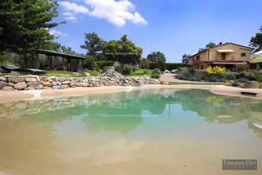Villa en Certaldo, Florencia
