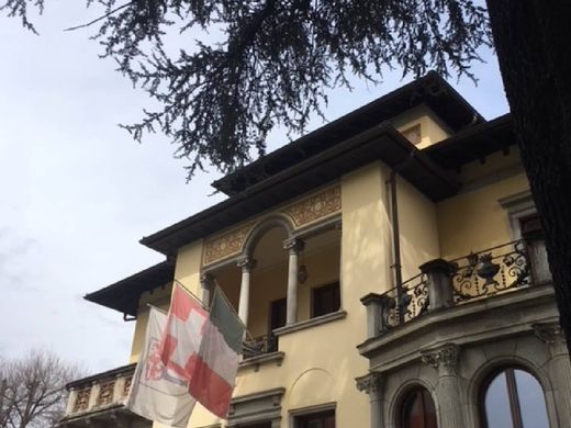 Palace in Chiasso, Mendrisio District