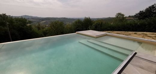 Country House in Agliano Terme, Provincia di Asti