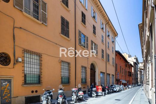 Apartment in Bologna, Emilia-Romagna