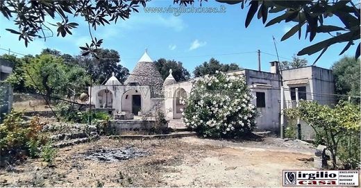 Загородный Дом, Остуни, Provincia di Brindisi