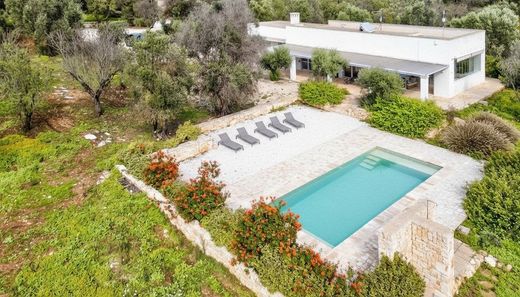 Villa a Ostuni, Brindisi
