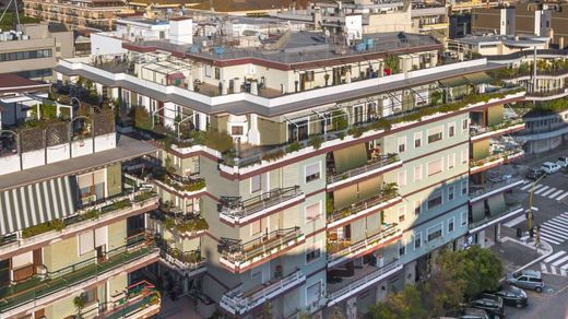 Apartment / Etagenwohnung in Rom, Latium