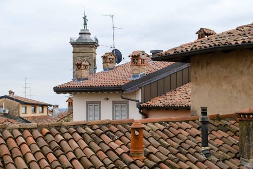Apartment in Bergamo, Provincia di Bergamo