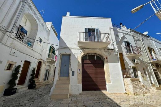 Ostuni, Provincia di Brindisiの高級住宅