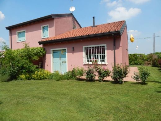 Villa in Ferrara, Provincia di Ferrara