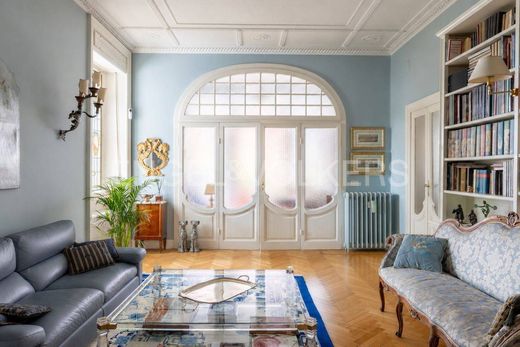 Apartment in Laveno-Mombello, Provincia di Varese