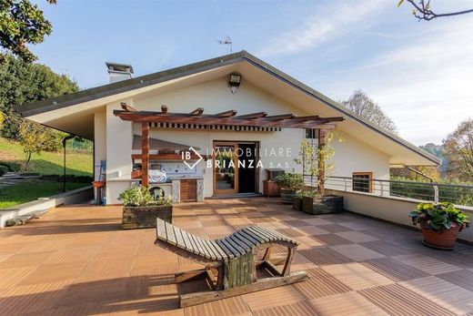 ‏וילה ב  Besana in Brianza, Provincia di Monza e della Brianza