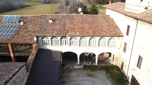Country House in Calvagese della Riviera, Provincia di Brescia