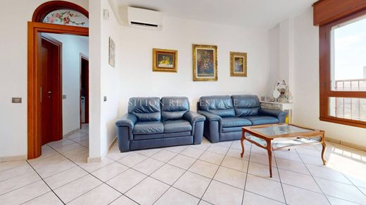 Apartment / Etagenwohnung in Mailand, Lombardei