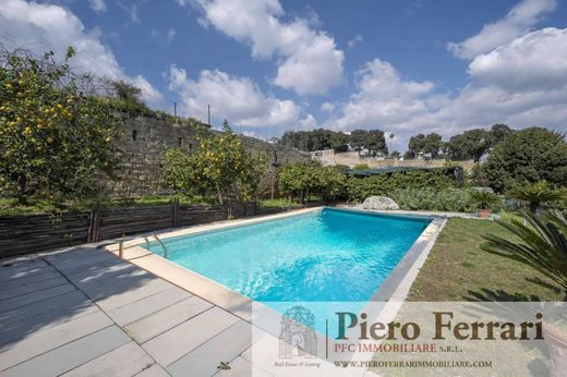 Luxury home in Naples, Campania