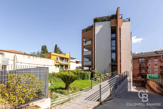 Penthouse Roma, Lazio bölgesinde