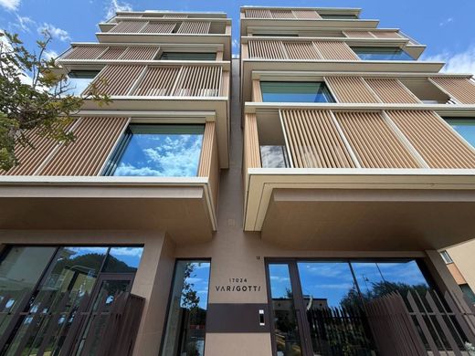 Piso / Apartamento en Finale Ligure, Provincia di Savona