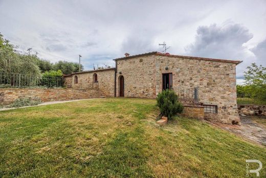 Country House in Colle di Val d'Elsa, Province of Siena