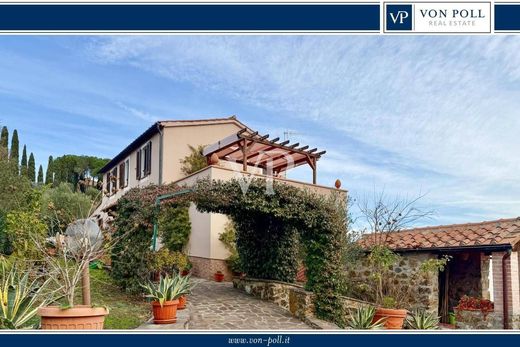 Villa Massa Marittima, Grosseto ilçesinde