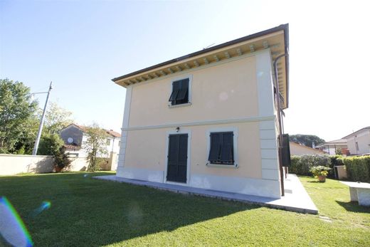 Capannori, Provincia di Luccaのヴィラ