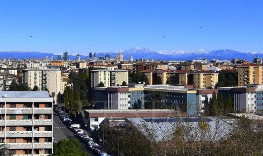 아파트 / 밀라노, Città metropolitana di Milano