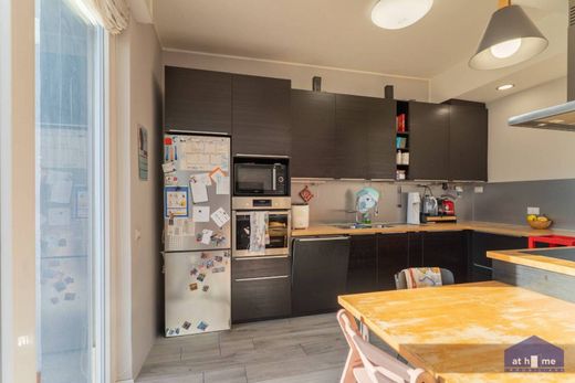 Villa in Sulbiate, Provincia di Monza e della Brianza