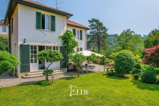 Villa in Bee, Verbania