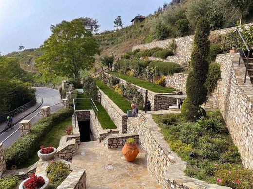 Landsitz in Montevecchia, Provincia di Lecco