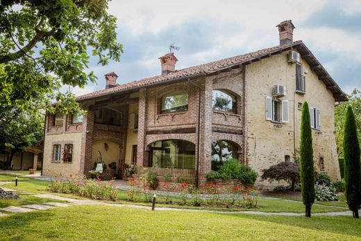 Country House in Villanova Mondovì, Provincia di Cuneo