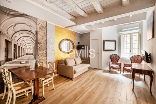 Apartment / Etagenwohnung in Rom, Latium