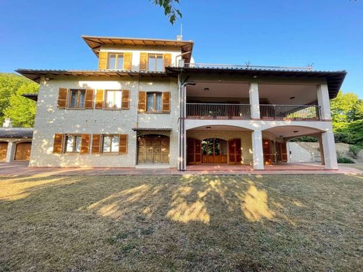 Villa en Fossato di Vico, Provincia di Perugia