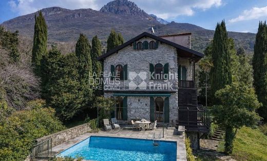 Villa a Mandello del Lario, Lecco