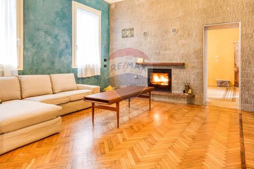 ﻓﻴﻼ ﻓﻲ Busto Arsizio, Provincia di Varese