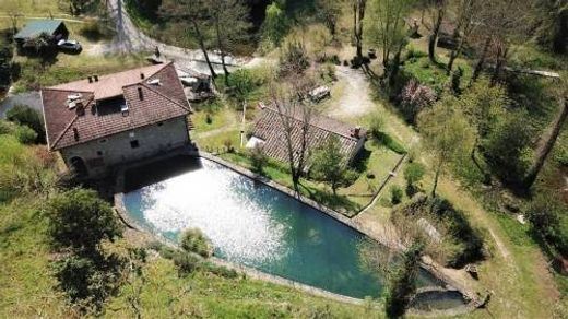 Country House in Borgo San Lorenzo, Florence