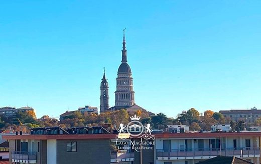 Penthouse in Novara, Provincia di Novara