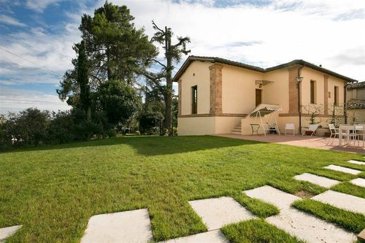 Вилла, Сиена, Provincia di Siena