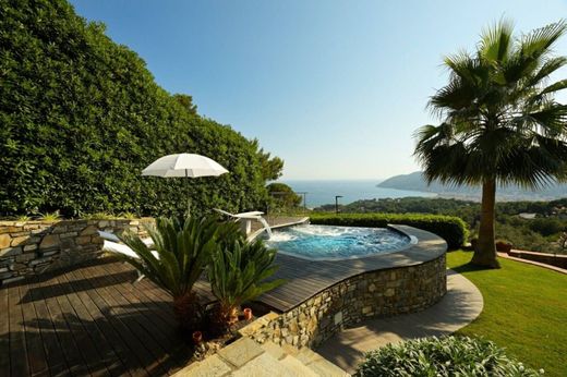 Villa in Andora, Provincia di Savona