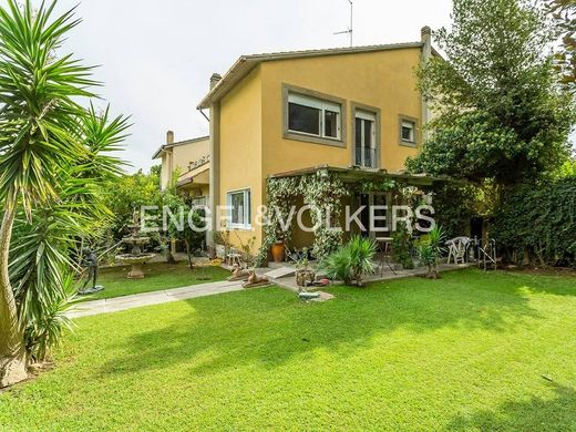 Villa in Rome, Latium