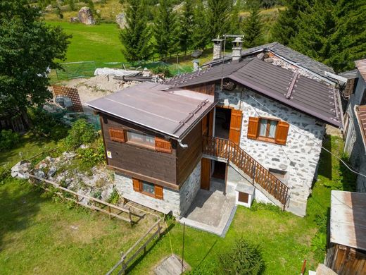 Kɪr evi Courmayeur, Aosta ilçesinde