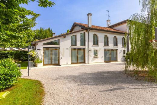 Villa Casier, Treviso ilçesinde