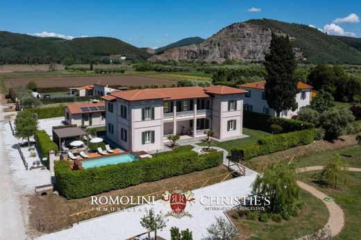 Villa in Pisa, Tuscany