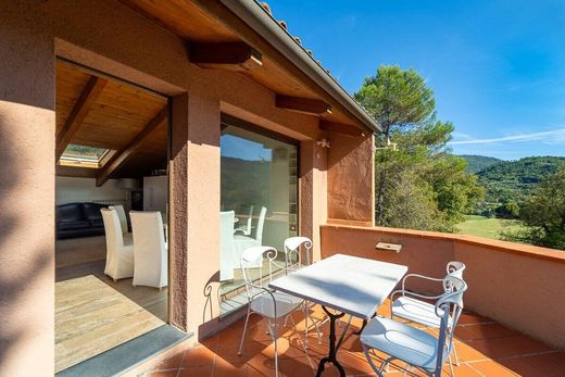 Villa a Garlenda, Savona