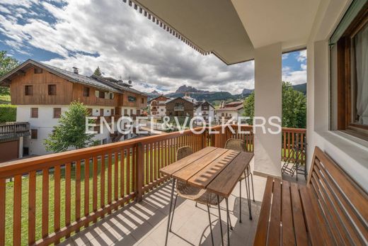 Piso / Apartamento en Cortina d'Ampezzo, Provincia di Belluno