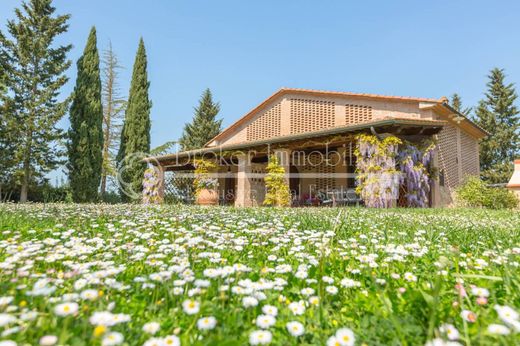 Country House in Peccioli, Pisa