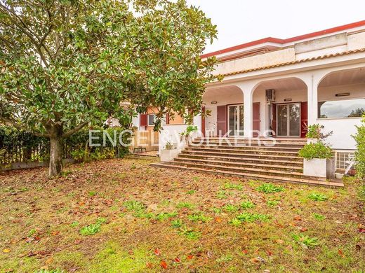 Villa in Rome, Latium