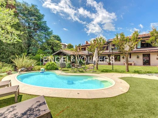 Imbersago, Provincia di Leccoのヴィラ