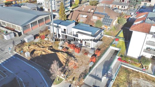 Villa in Mariano Comense, Provincia di Como