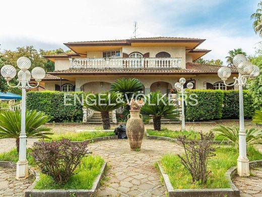 Villa à Cisterna di Latina, Provincia di Latina