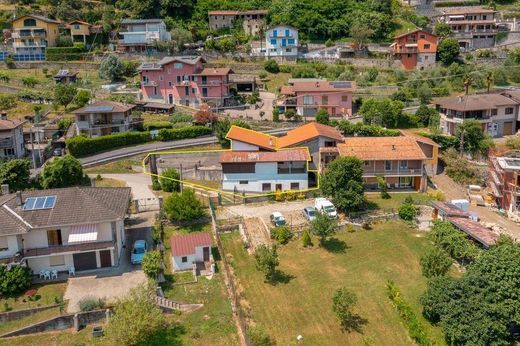 Willa w Domaso, Provincia di Como