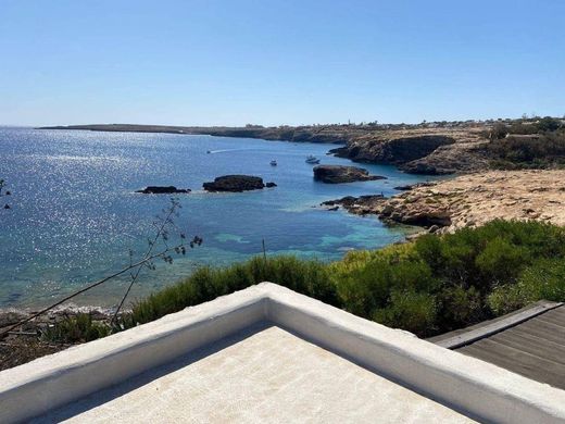 Cottage in Lampedusa, Agrigento