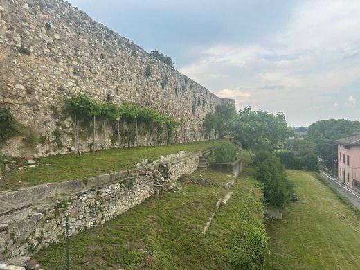 بنتهاوس ﻓﻲ Desenzano del Garda, Provincia di Brescia